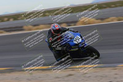 media/Jan-14-2023-SoCal Trackdays (Sat) [[497694156f]]/Turn 11 Inside (950am)/